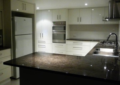 30mm Labrodite Granite Kitchen with Pencil Round Edge